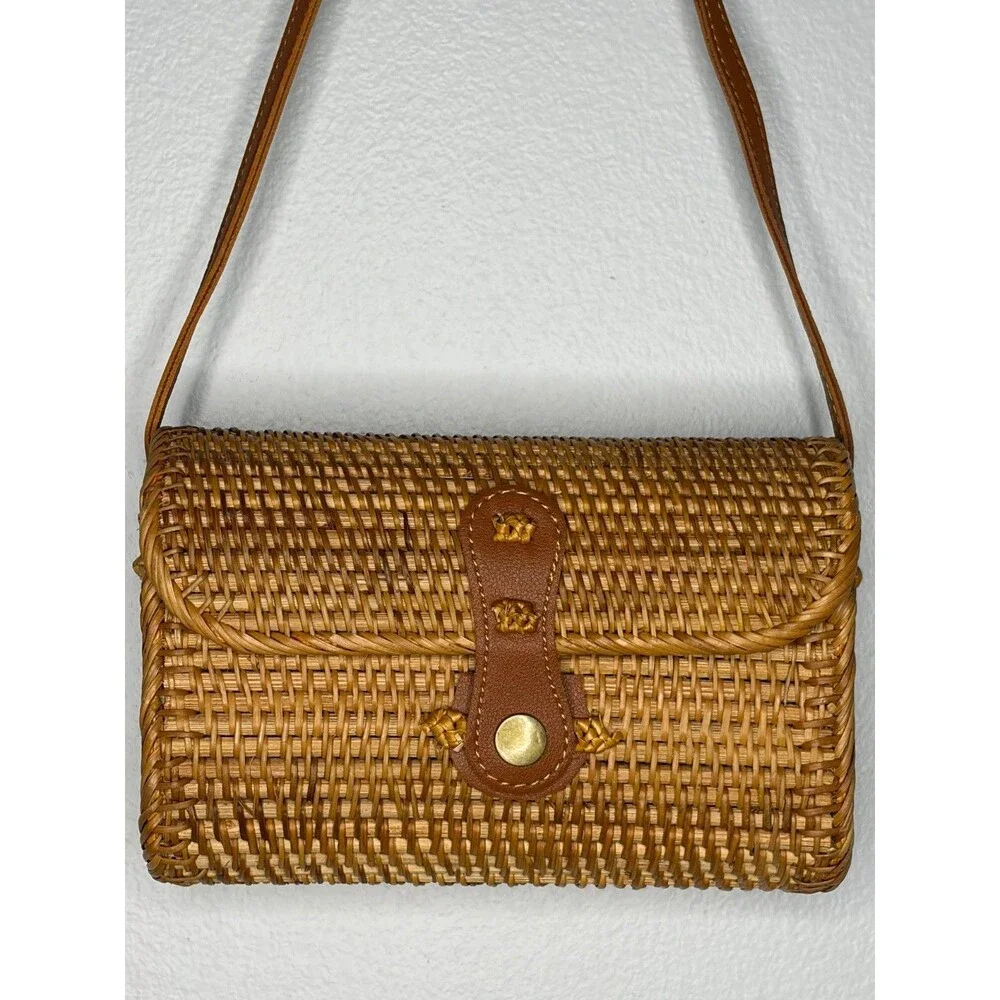 Handwoven Rattan Shoulder Leather Strap Floral Lined Bag